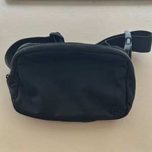 Lululemon belt bag